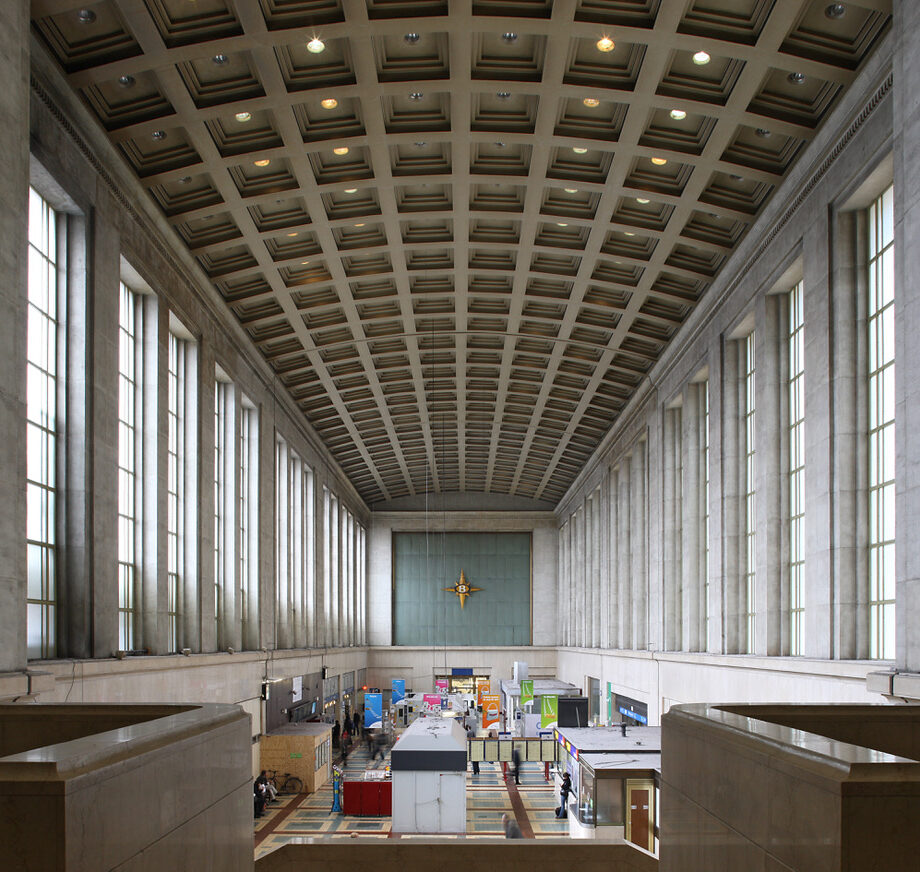 Main hall of track with very high ceilings.